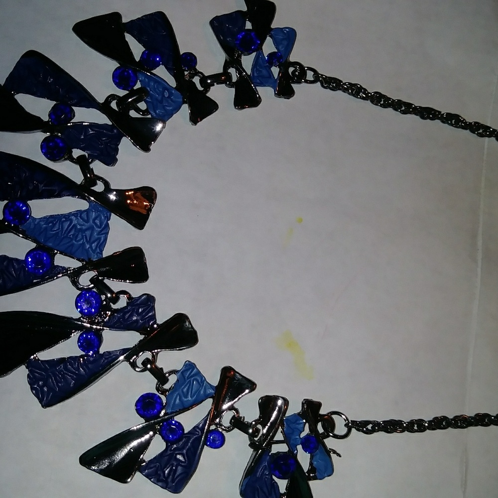 Necklace Set - Picture 3 of 4